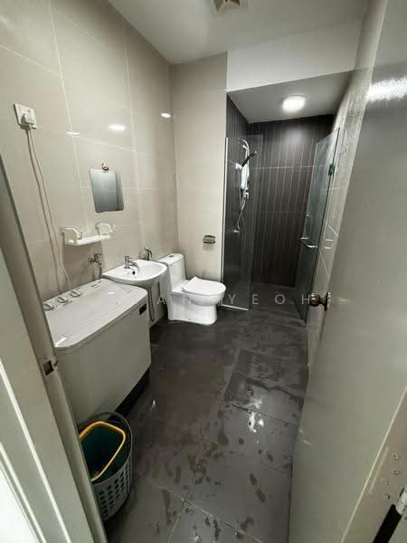Kediaman Servis untuk Disewa di Boulevard 51 - Bryan Yeoh - Bathroom - PropertyGuru.com.my