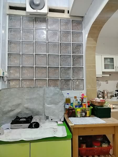 Pangsapuri untuk Dijual di Midah Heights Condominium - Xavier Chong - Kitchen - PropertyGuru.com.my