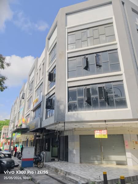 Shop for Rent in Shah Alam (Selangor) - Jaleela Banu Ahmad - Exterior - PropertyGuru.com.my