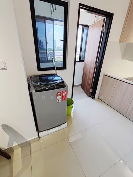 Service Residence for Sale at Veranda Residence - Jensen Goh - Kitchen - PropertyGuru.com.my