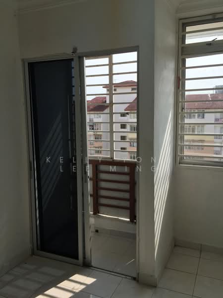 Pangsapuri untuk Dijual di Apartment Taman Topaz - Kelly Yong Lee Ming - Balcony - PropertyGuru.com.my