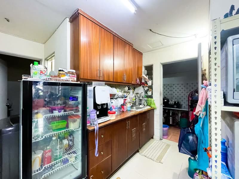 Pangsapuri untuk Dijual di Lumayan Apartment (Bdr Tasik Permaisuri) - Azli Ibrahim - Kitchen - PropertyGuru.com.my
