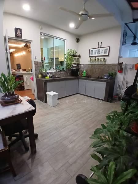 2-storey Terraced House for Sale in Cyberjaya (Selangor) - Azizirrahim . - Kitchen - PropertyGuru.com.my