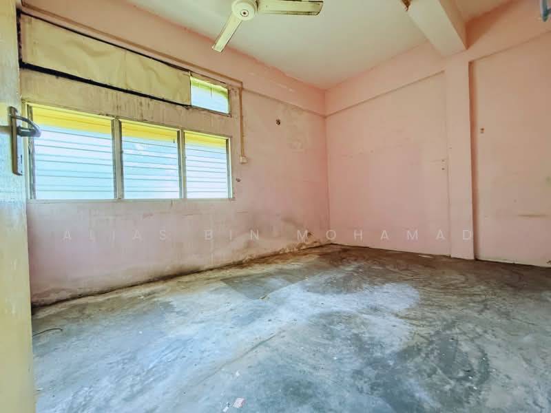 Rumah Flat untuk Dijual di Wisma Terengganu - Alias Bin Mohamad - PropertyGuru.com.my