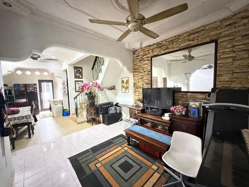 1-storey Terraced House for Sale in Masai (Johor) - Muhammad Shukur Bin Rahmat - Living Room - PropertyGuru.com.my