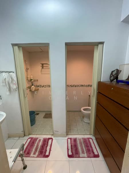 Condominium for Sale at Seri Maya Condominium - Kimberly Chan - Bathroom - PropertyGuru.com.my