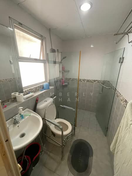 Condominium for Sale at Seri Maya Condominium - Kimberly Chan - Bathroom - PropertyGuru.com.my