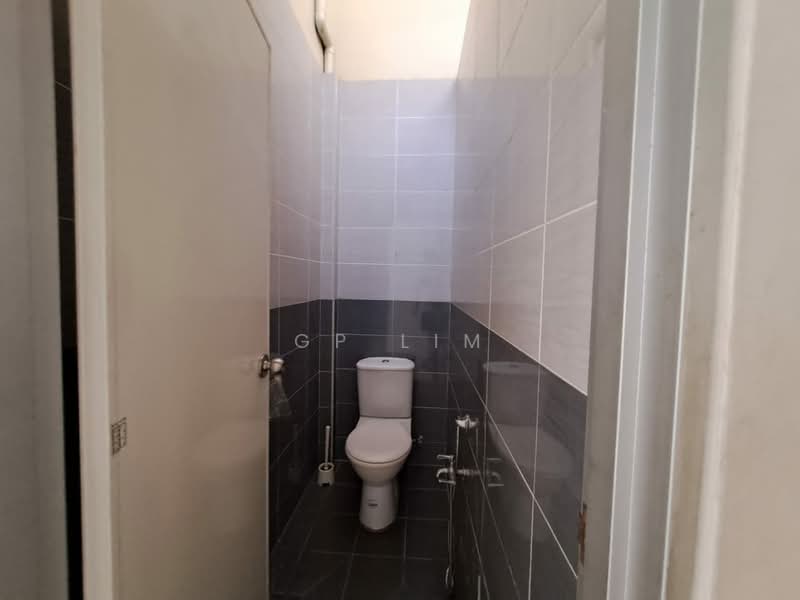 Rumah Teres 1 Tingkat untuk Dijual di Taman Klang Jaya (Klang) - GP Lim - Bathroom - PropertyGuru.com.my