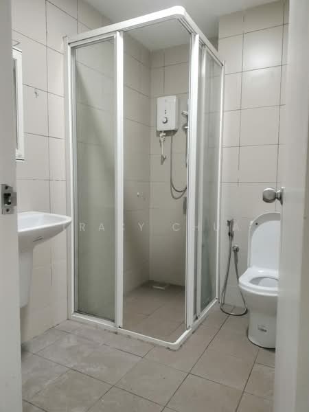 Service Residence for Rent at i-SOHO @ i-City - Tracy Chua - Bathroom - PropertyGuru.com.my