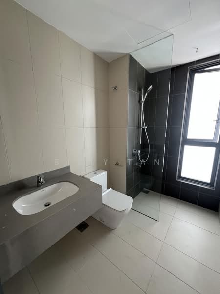 Kondominium untuk Dijual di One Cochrane Residence - Billy Tan - Bathroom - PropertyGuru.com.my