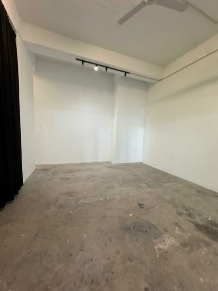 Kedai untuk Disewa di Jalan Klang Lama (Old Klang Road) (Kuala Lumpur) - Beatrice Lee - Interior - PropertyGuru.com.my