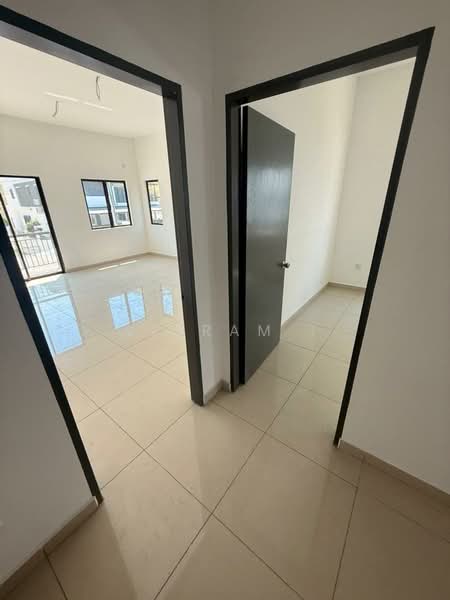 Semi-Detached House for Sale in Taman Scientex Rawang (Rawang) - Vikram . - Interior - PropertyGuru.com.my