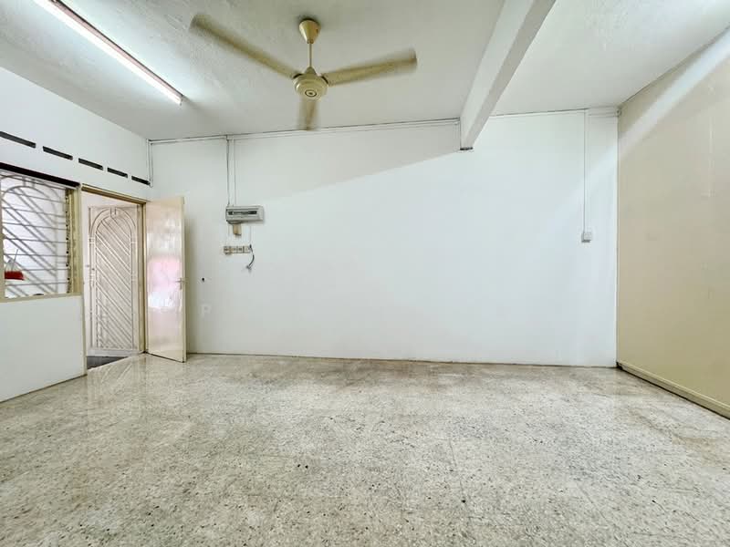 2-storey Terraced House for Rent in Taman Selat Damai (Pelabuhan Klang) - Penny Chia - Interior - PropertyGuru.com.my