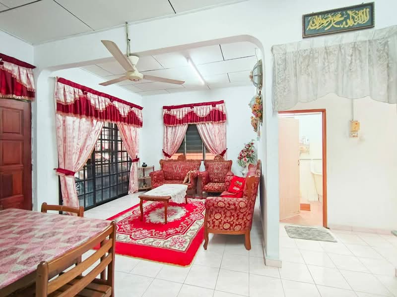 Rumah Berkembar untuk Dijual di Taman Semarak (Sungai Petani) - Aswad . - Living Room - PropertyGuru.com.my