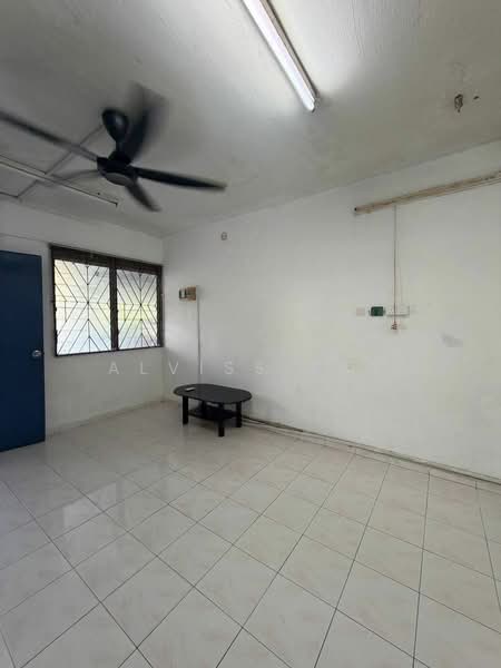 Rumah Teres 2 Tingkat untuk Dijual di Taman Daya (Johor Bahru) - Alviss Tay - Living Room - PropertyGuru.com.my
