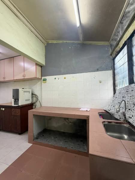 Rumah Teres 2 Tingkat untuk Dijual di Taman Daya (Johor Bahru) - Alviss Tay - Kitchen - PropertyGuru.com.my