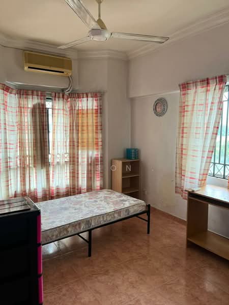 Condominium for Sale at Sri Pelangi Condominiums - Eeson . - Bedroom - PropertyGuru.com.my
