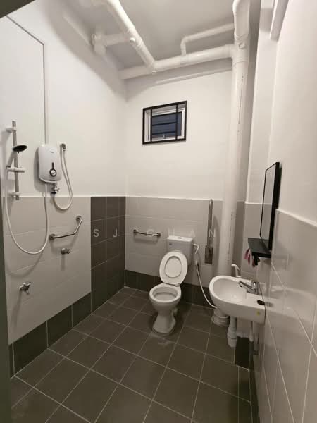 Apartment for Rent at Taman Pulai Mutiara - SJ CHAN - Bathroom - PropertyGuru.com.my