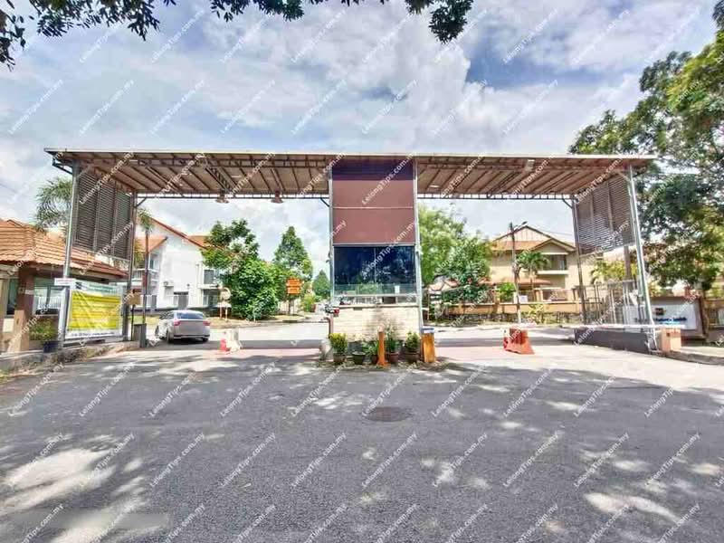 Rumah Teres 2 Tingkat untuk Dijual di Taman Mutiara Indah (Puchong) - Bee Kim - Exterior - PropertyGuru.com.my