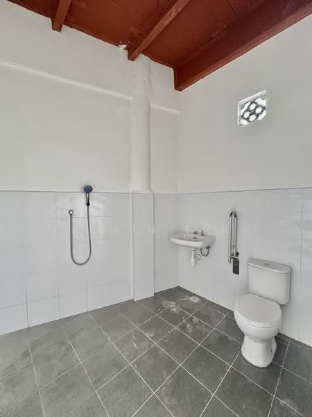 Shop for Rent in George Town (Penang) - Eldwin Tang - Bathroom - PropertyGuru.com.my