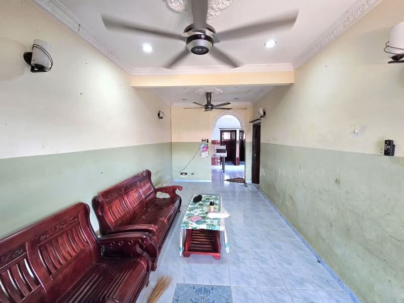 Rumah Teres 1 Tingkat untuk Dijual di Taman Seri Indah (Sungai Besar) - Fauzan bin Sahrom - PropertyGuru.com.my