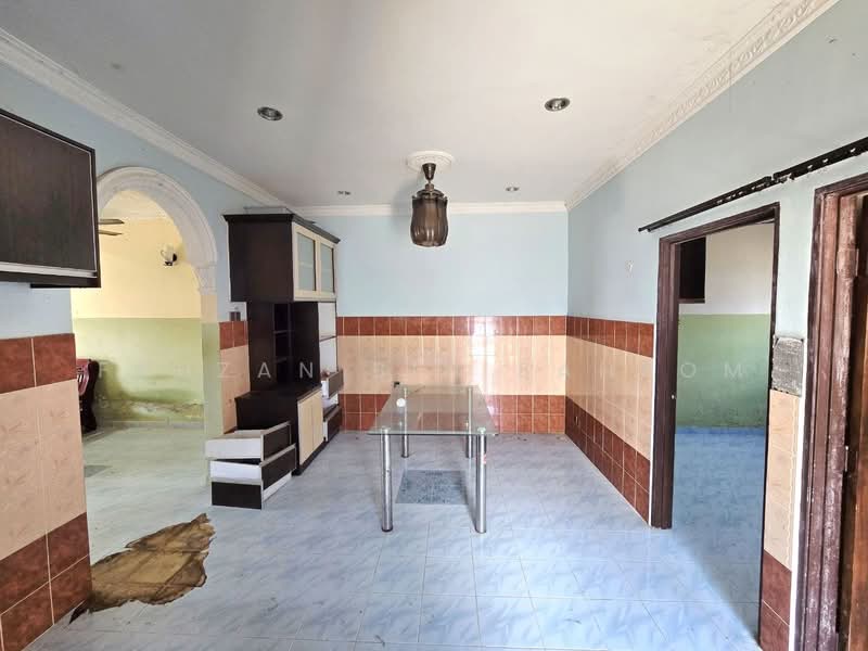 Rumah Teres 1 Tingkat untuk Dijual di Taman Seri Indah (Sungai Besar) - Fauzan bin Sahrom - PropertyGuru.com.my