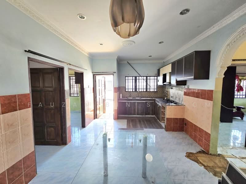 Rumah Teres 1 Tingkat untuk Dijual di Taman Seri Indah (Sungai Besar) - Fauzan bin Sahrom - PropertyGuru.com.my