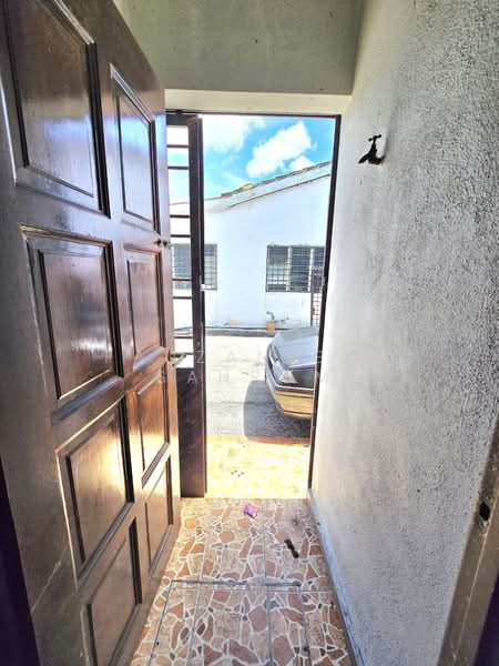 Rumah Teres 1 Tingkat untuk Dijual di Taman Seri Indah (Sungai Besar) - Fauzan bin Sahrom - PropertyGuru.com.my