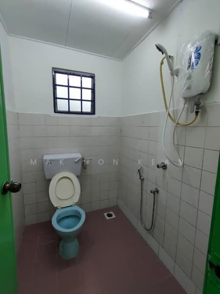 Rumah Teres untuk Disewa di Usj 2 (Subang Jaya) - Mak Hon Kean - Bathroom - PropertyGuru.com.my
