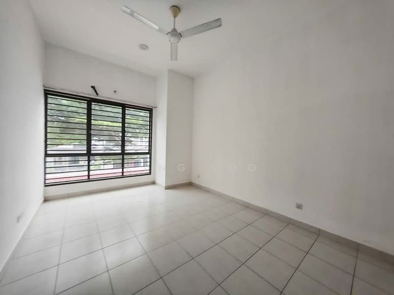 2-storey Terraced House for Sale in Shah Alam (Selangor) - King Loo - Master Room - PropertyGuru.com.my