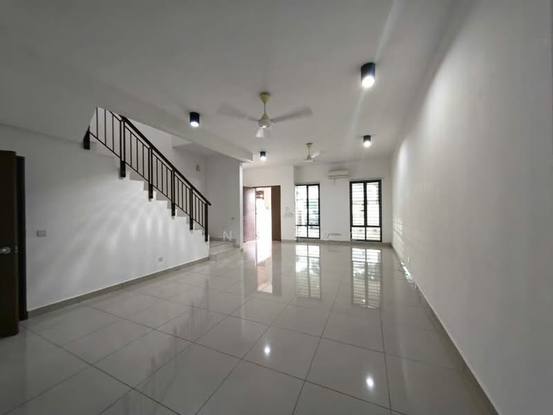 2-storey Terraced House for Sale in Shah Alam (Selangor) - King Loo - Living Room - PropertyGuru.com.my