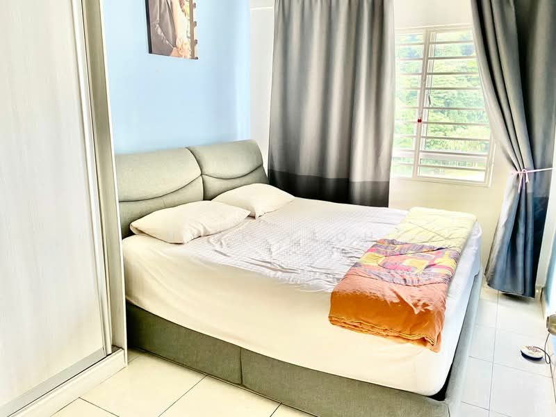 Kondominium untuk Dijual di Perdana View - Nick Yeoh - Bedroom - PropertyGuru.com.my