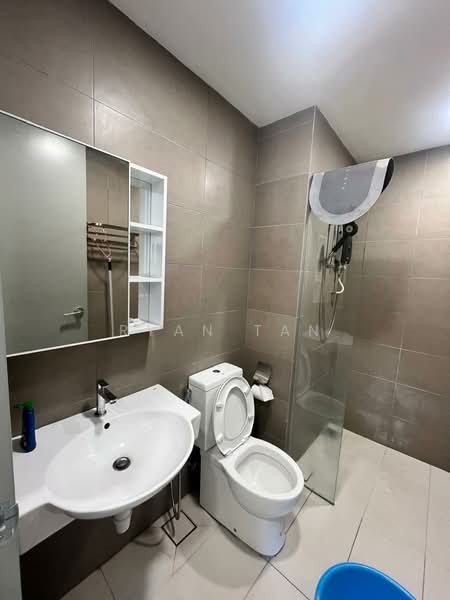 Service Residence for Sale at The Era @ Duta North - Ryan Tan - Bathroom - PropertyGuru.com.my