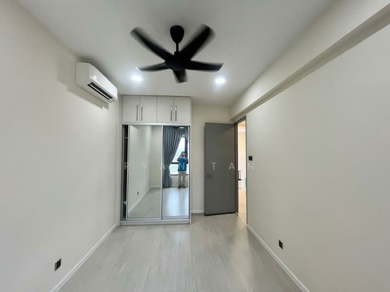 Service Residence for Sale at The Era @ Duta North - Ryan Tan - Bedroom - PropertyGuru.com.my