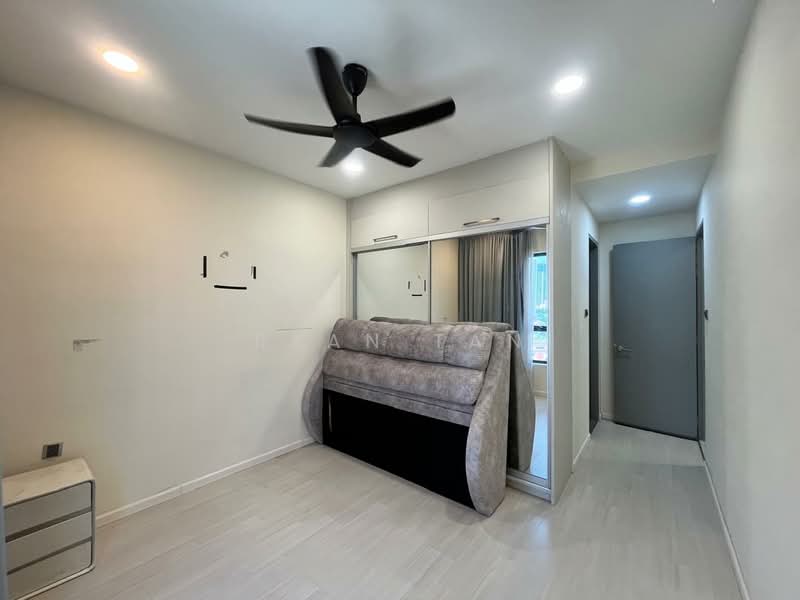 Service Residence for Sale at The Era @ Duta North - Ryan Tan - Bedroom - PropertyGuru.com.my