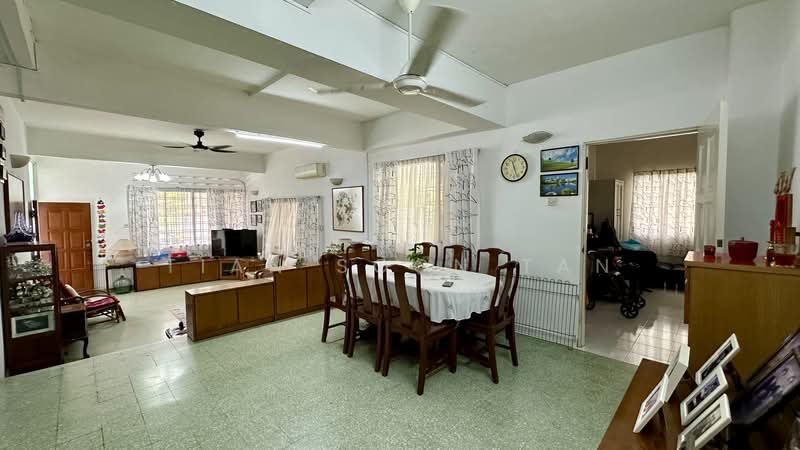2-storey Terraced House for Sale in Taman Lucky (Bangsar) - Tian Soon Tan - Living Room - PropertyGuru.com.my