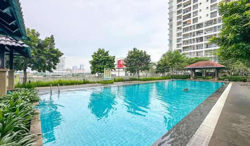 Kondominium untuk Dijual di Ampang Putra Residency - Sherley Goh - Pool - PropertyGuru.com.my