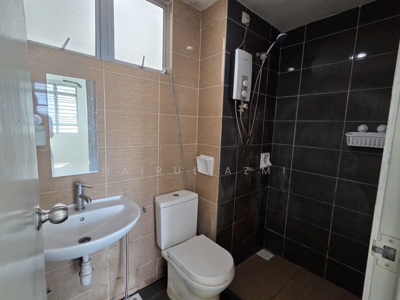 Condominium for Rent at Mutiara Anggerik - Hairul Azmi - Bathroom - PropertyGuru.com.my