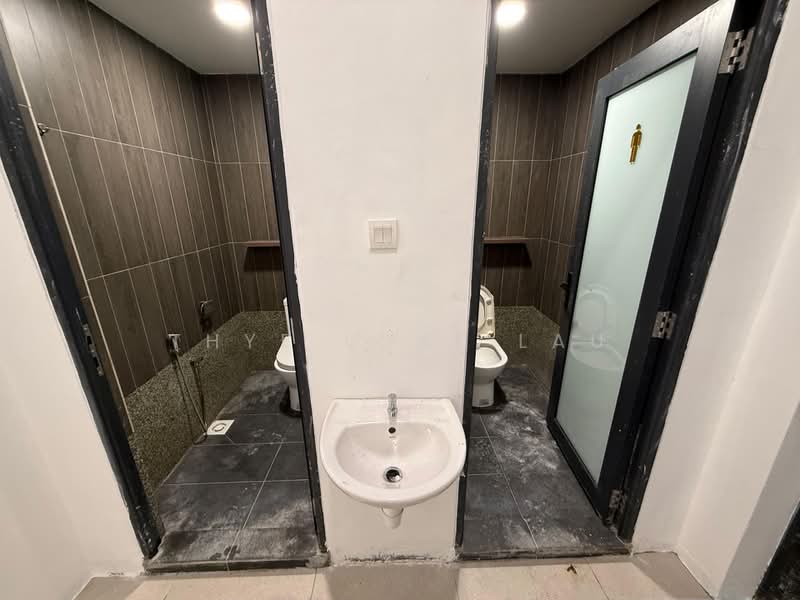 Kedai untuk Disewa di Taman Tun Dr Ismail (Kuala Lumpur) - Thye Loke Lau - Bathroom - PropertyGuru.com.my