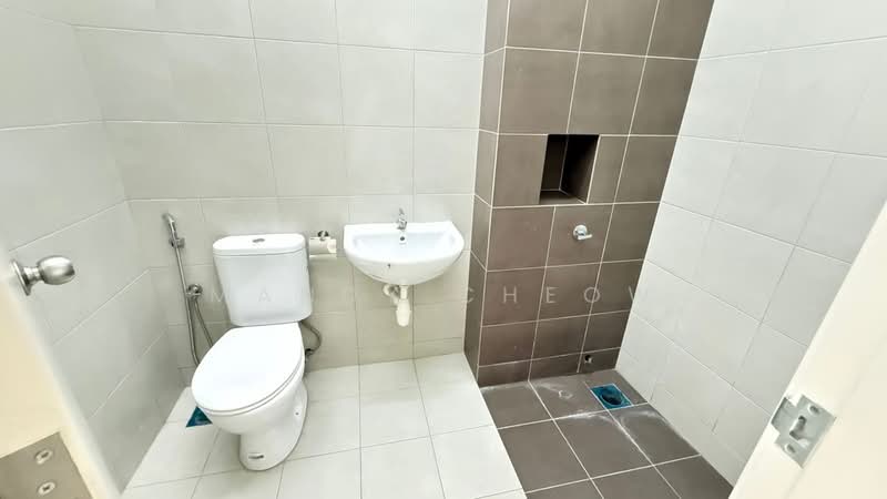 Rumah Teres 2 Tingkat untuk Disewa di Bandar Tasik Puteri (Rawang) - Mandy Cheow - Bathroom - PropertyGuru.com.my