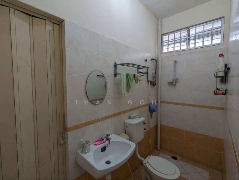 2-storey Terraced House for Sale in Taman Semabok Perdana (Semabok) - Ivan Goh - PropertyGuru.com.my