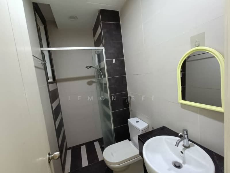 Pangsapuri untuk Disewa di Central Residence @ Sungai Besi - Lemon See - Bathroom - PropertyGuru.com.my