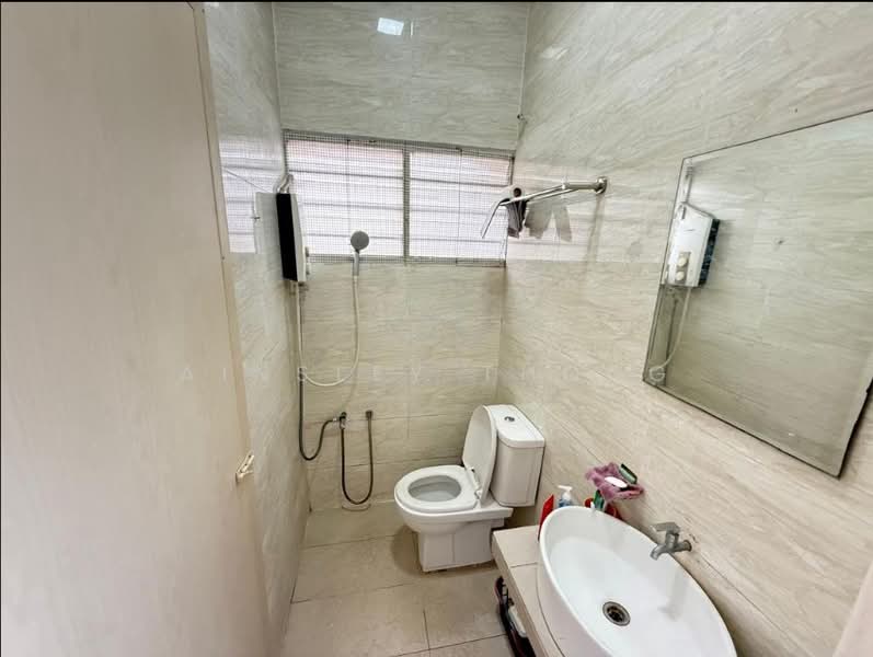 Rumah Teres 2 Tingkat untuk Dijual di Taman Canning (Ipoh) - Ainsley Thong - Bathroom - PropertyGuru.com.my