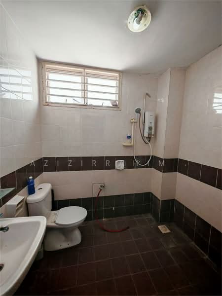 Rumah Teres 2 Tingkat untuk Dijual di Hulu Semenyih (Selangor) - Azizirrahim . - Bathroom - PropertyGuru.com.my
