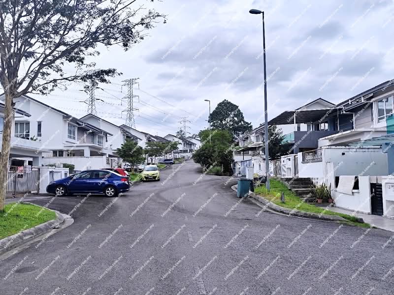 Rumah Berkembar untuk Dijual di Puchong (Selangor) - Bee Kim - PropertyGuru.com.my