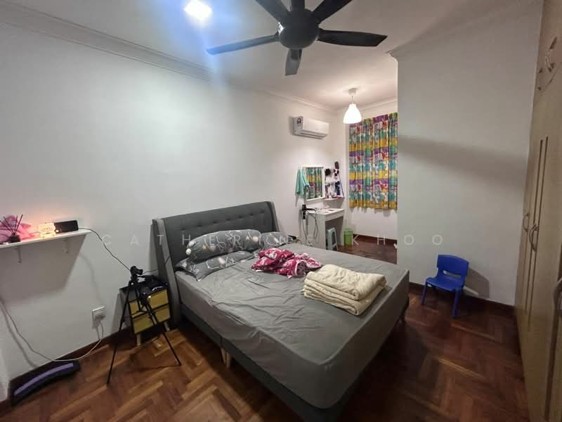 2.5-storey Terraced House for Sale in Taman Gaya (Ulu Tiram) - Catherine Khoo - Bedroom - PropertyGuru.com.my