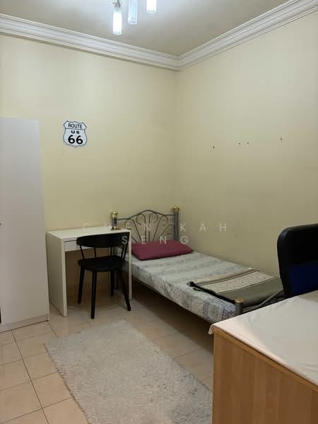 Condominium for Rent at Bayu Tasik 2 - Chen Kah Seng - Bedroom - PropertyGuru.com.my