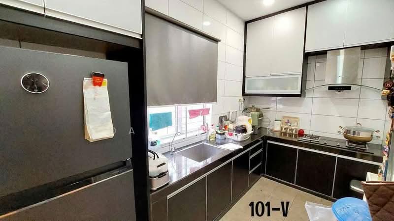 Rumah Berkembar untuk Dijual di Kampung Jawa (Klang) - Daniel Kok - Kitchen - PropertyGuru.com.my