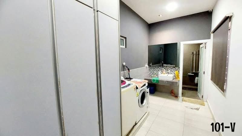 Rumah Berkembar untuk Dijual di Kampung Jawa (Klang) - Daniel Kok - Bathroom - PropertyGuru.com.my
