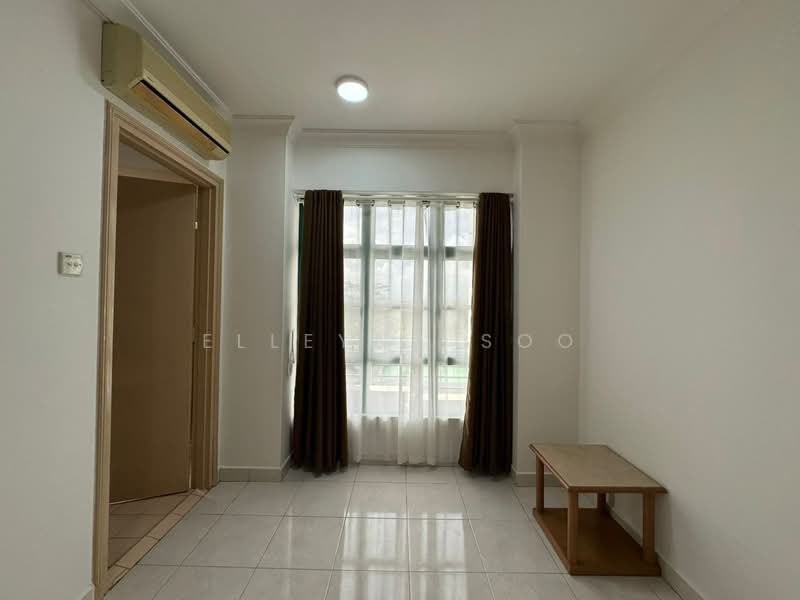 Condominium for Sale at The Straits View Condominium - Elleyna Soo - Living Room - PropertyGuru.com.my